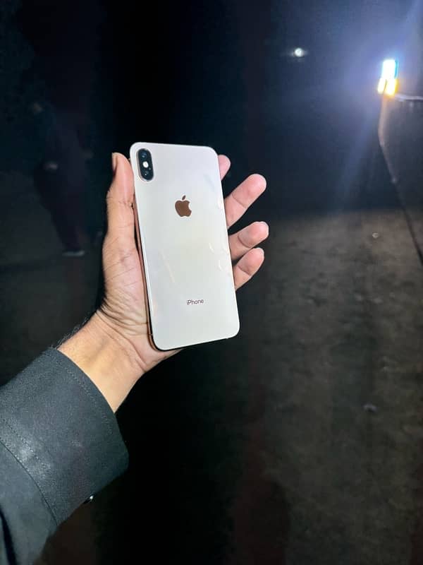 Iphone XSMax 64gb 79% health 0