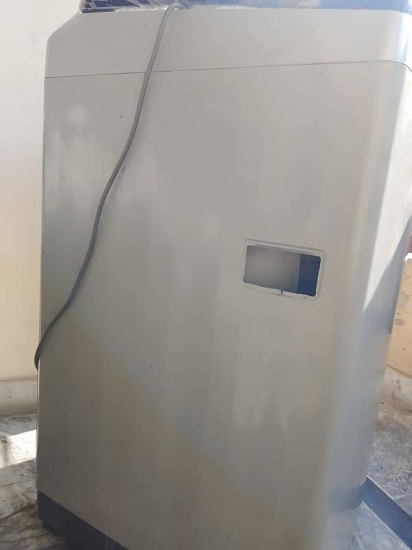 HAIER FULLY AUTOMATIC WASHING MACHINE 2