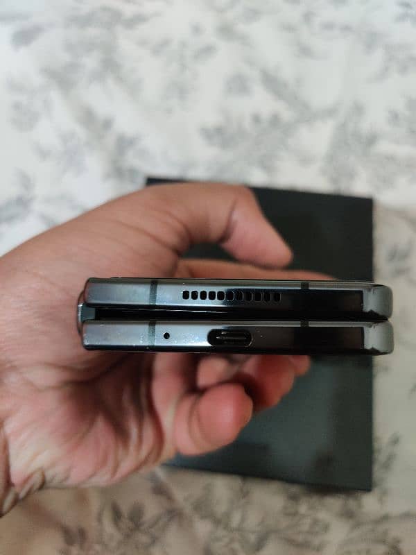 Samsung Galaxy Z Fold 4 12GB / 256GB 8