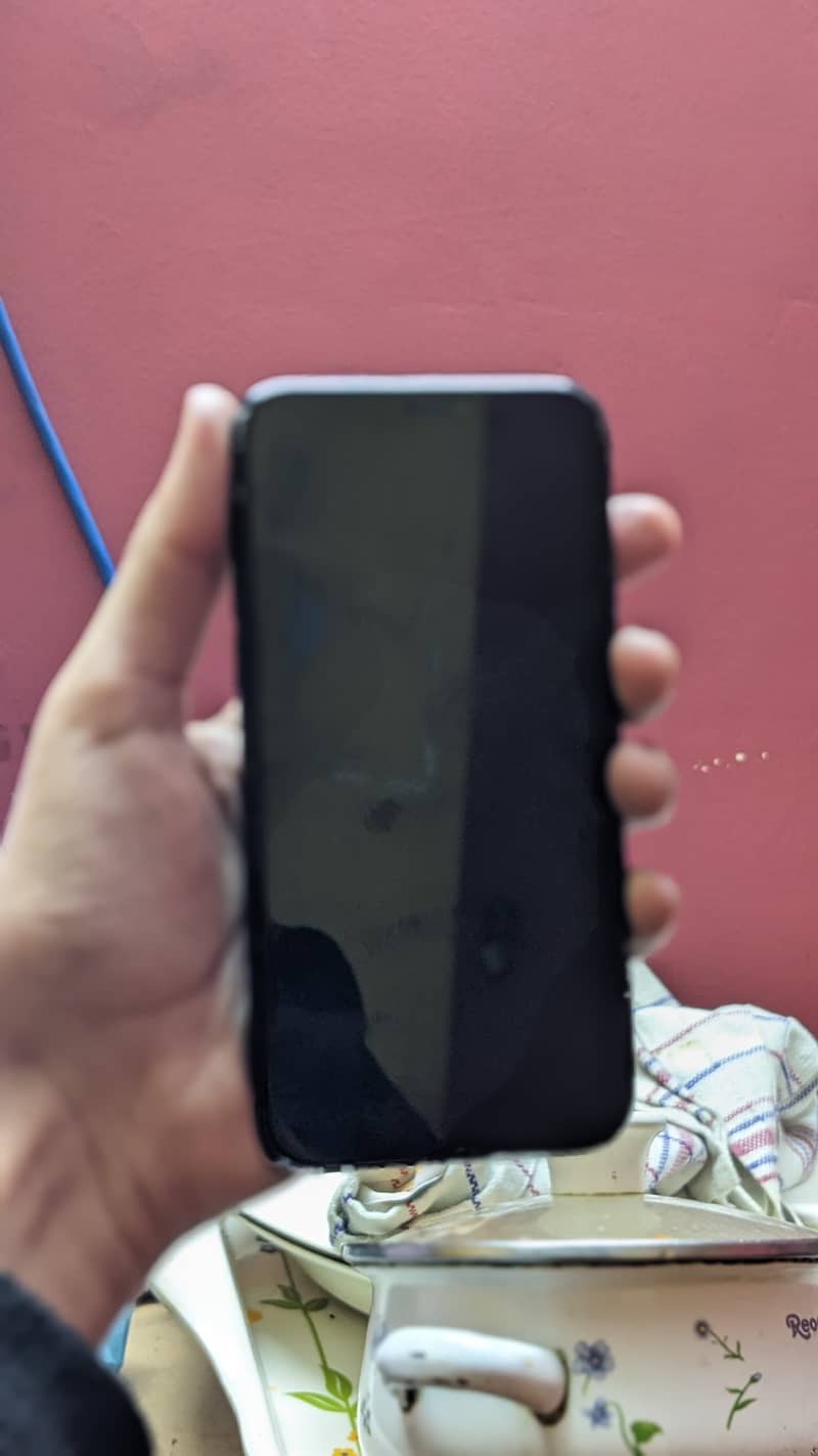 Apple iPhone 11 Pro 3