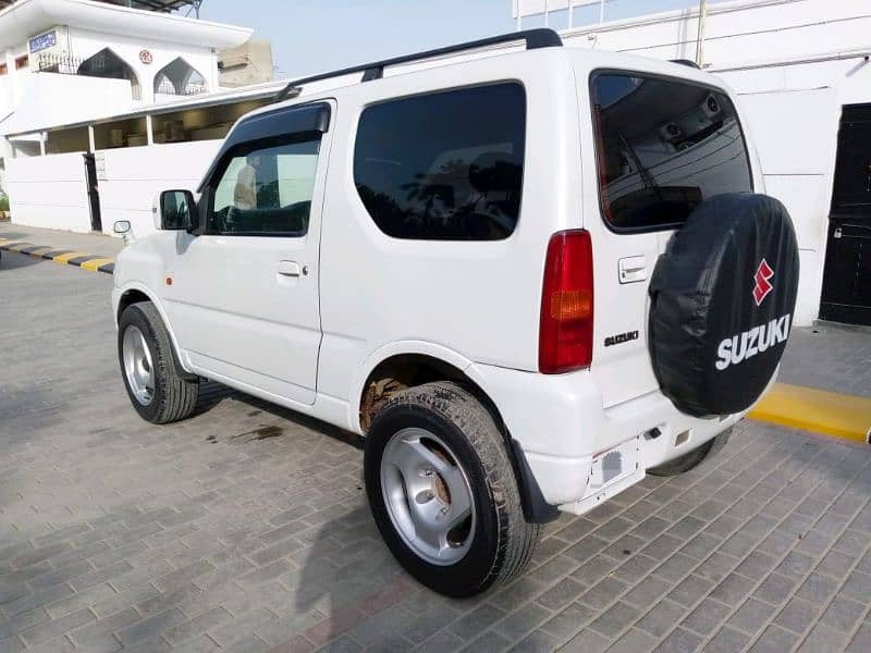 Urgent sale Suzuki Jimny 2011 5