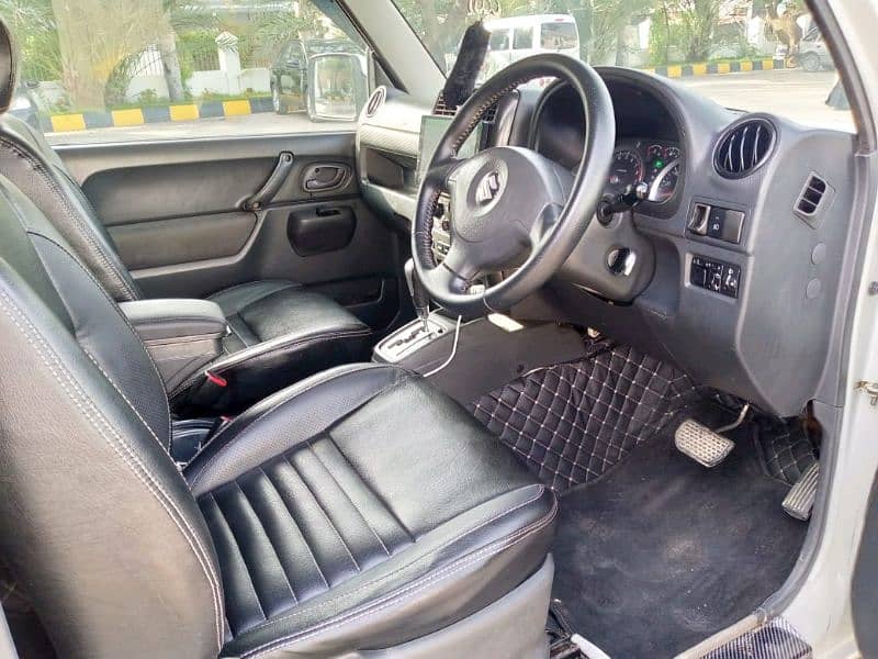 Urgent sale Suzuki Jimny 2011 6