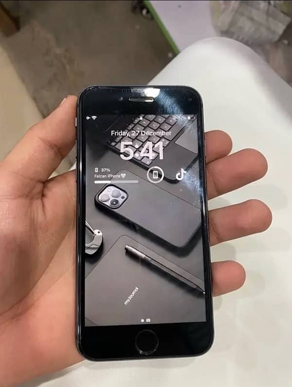 iPhone 8 64gb pta 1