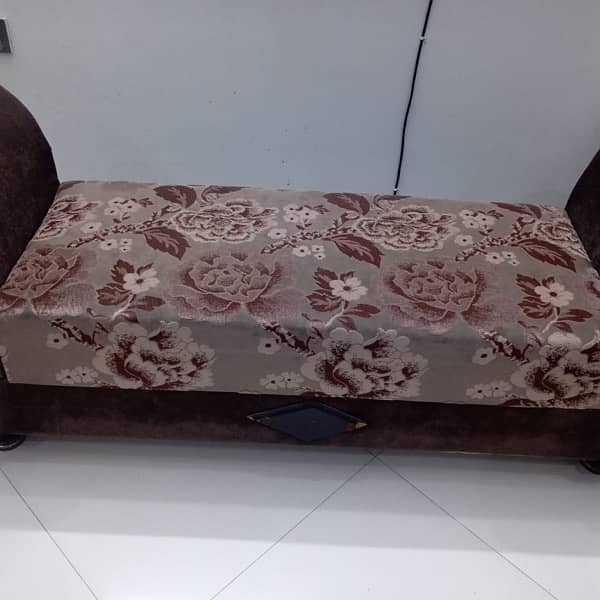 Dewan comfortable 0