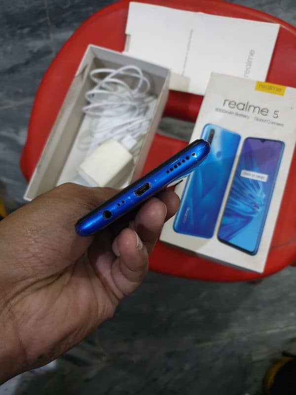 Realme 5 4-64 5000mah Official PTA Complete box 6