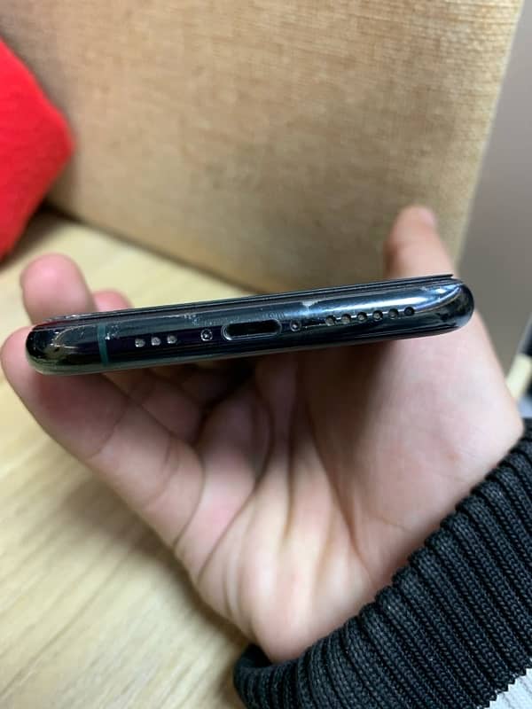 iphone 11 pro 64gb Factory unlocked 2