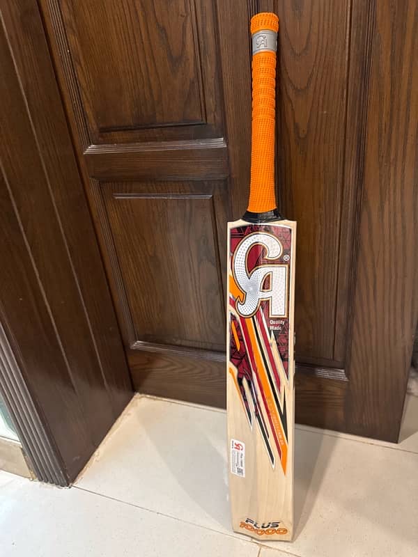 CA Original Plus 10000 Hardball cricket bat 1