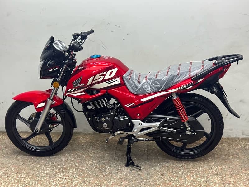 honda cb150f 2025 model ( 1000 km used only ) 4