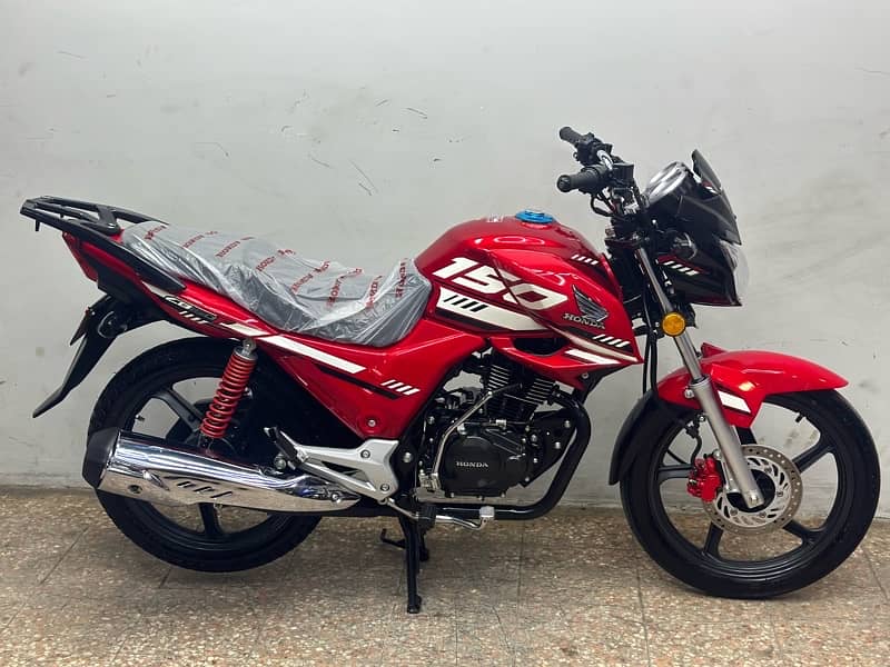 honda cb150f 2025 model ( 1000 km used only ) 9