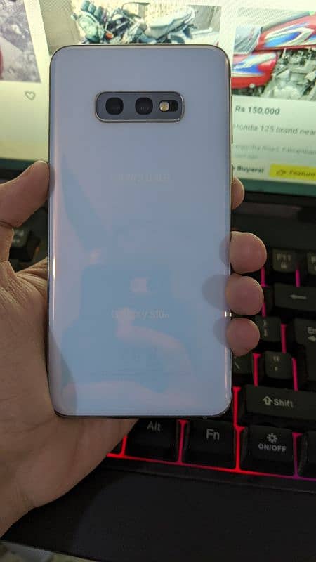 Samsung Galaxy S10e  6+6/128 non pta  Condition 10/10 USA Variant 1