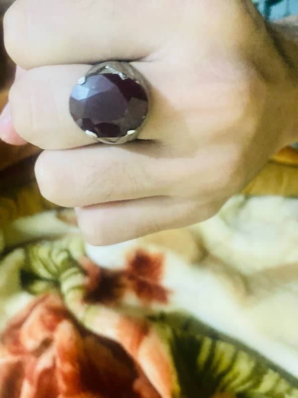 Chandi ring stone ka pata nhe konsa ha Lekin acha stone ha 4