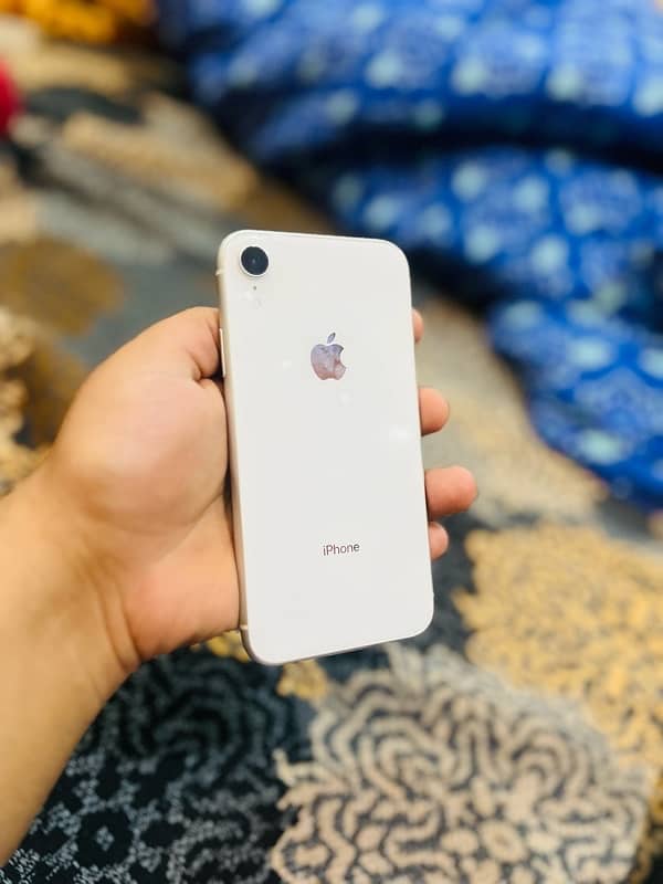 iPhone XR 64gb jv 5