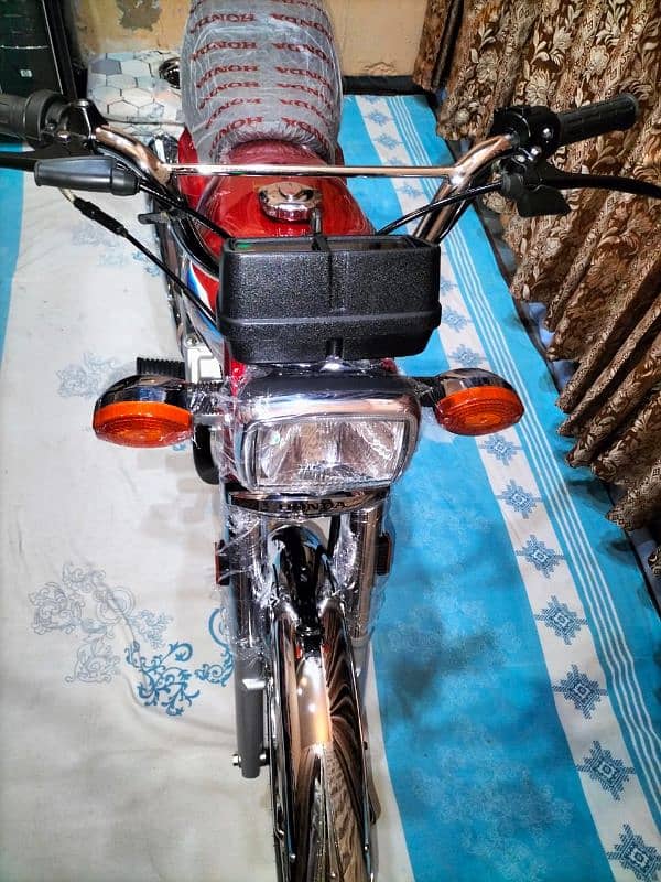 Honda CG 125 2024 first owner brand new bike 1