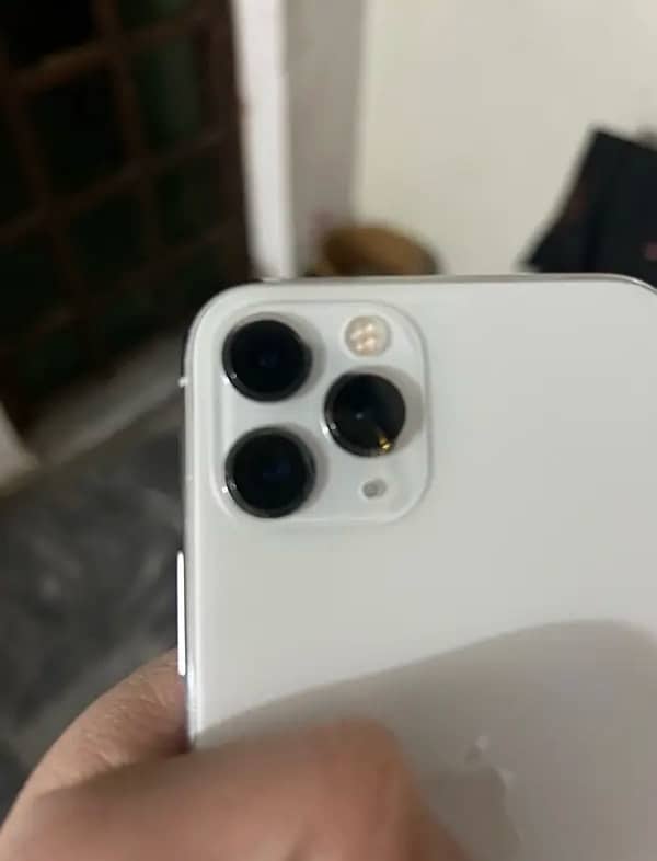 Iphone 11 Pro 256gb PTA PROVED 12