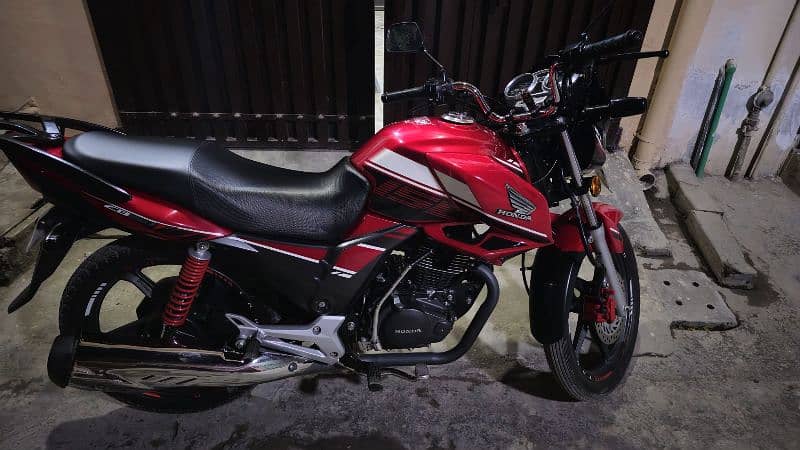 Honda CB 150F 7