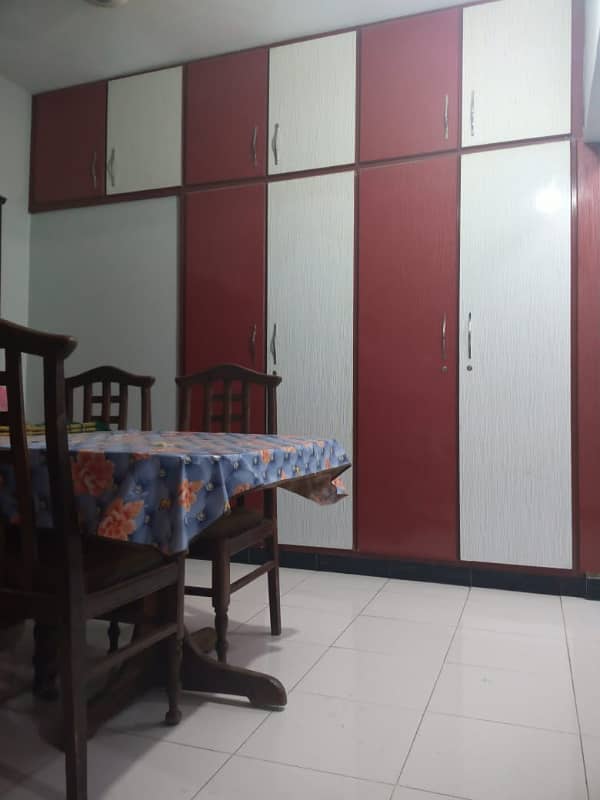 3bed dd neat clean apartment 2nd floor main university road mosmiyat 3