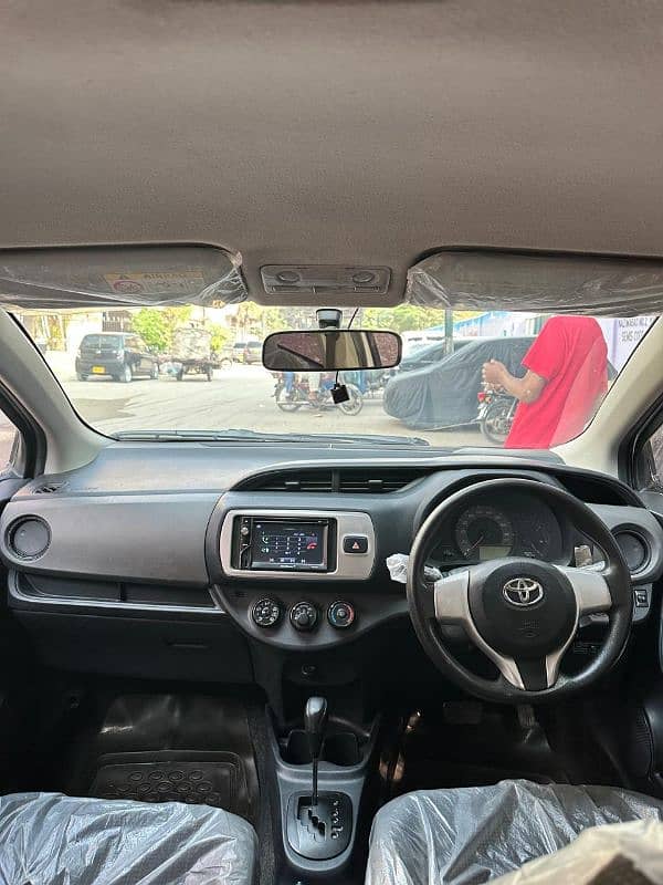 Toyota Vitz 2014 2