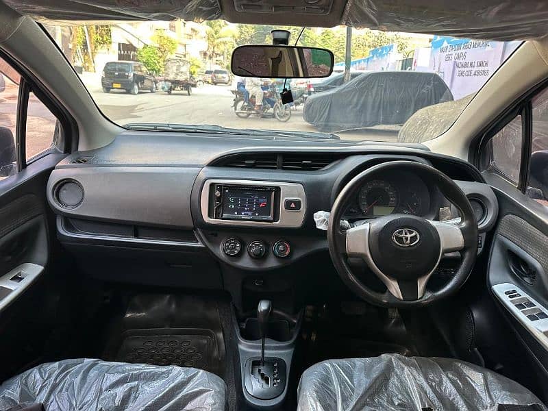 Toyota Vitz 2014 9