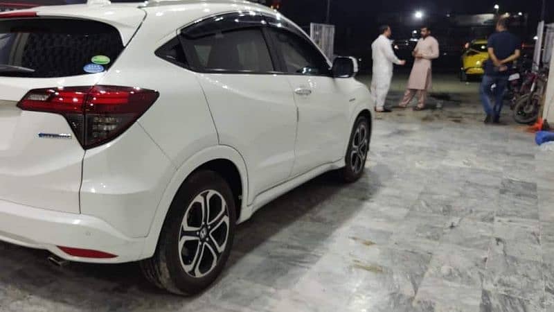 Honda Vezel  Z Sensing 2018 Model/2021 Import 3