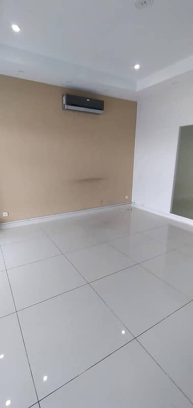 8 marla 4th floor office with lift for rent phase 5: 3