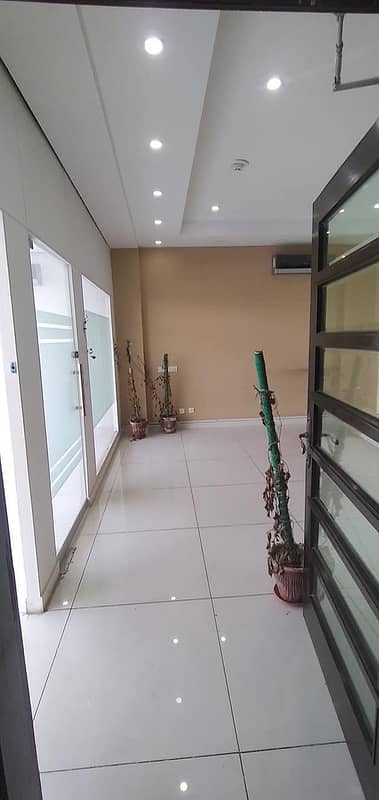 8 marla 4th floor office with lift for rent phase 5: 4