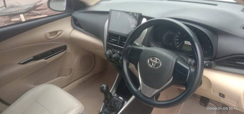 Toyota Yaris 2021 brand new car 4