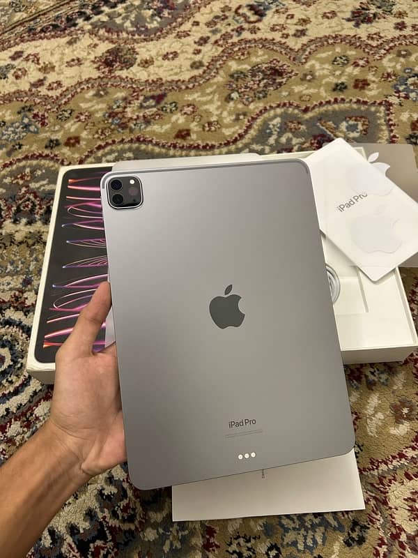 IPAD PRO M2 128GB BRAND NEW UNDER WARRANTY 1