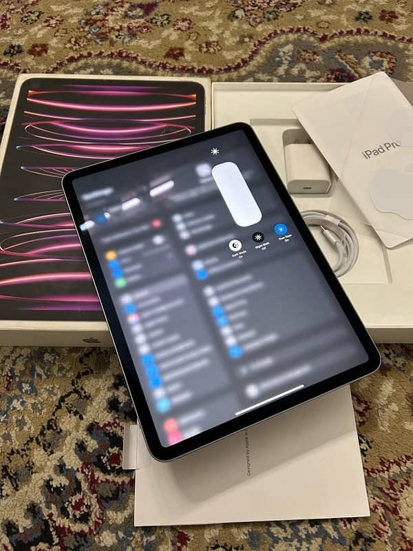 IPAD PRO M2 128GB BRAND NEW UNDER WARRANTY 7