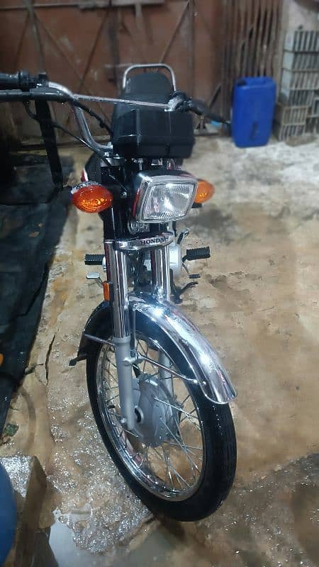 CG 125 (2024) mint condition 1