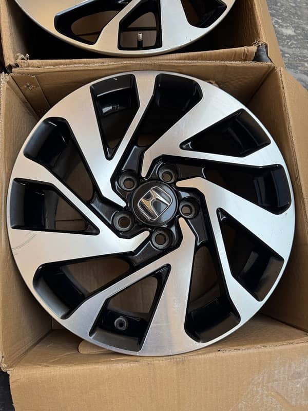 Civic oriel 1.8 Original Alloy Rim 3