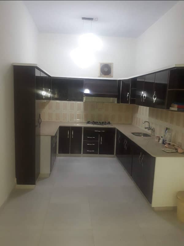 4 BED DD Banglow Floor For Rent Nazimabad No. 4 0