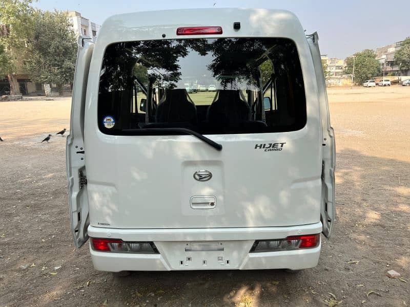 Daihatsu Hijet 2020 Half Cruise 2