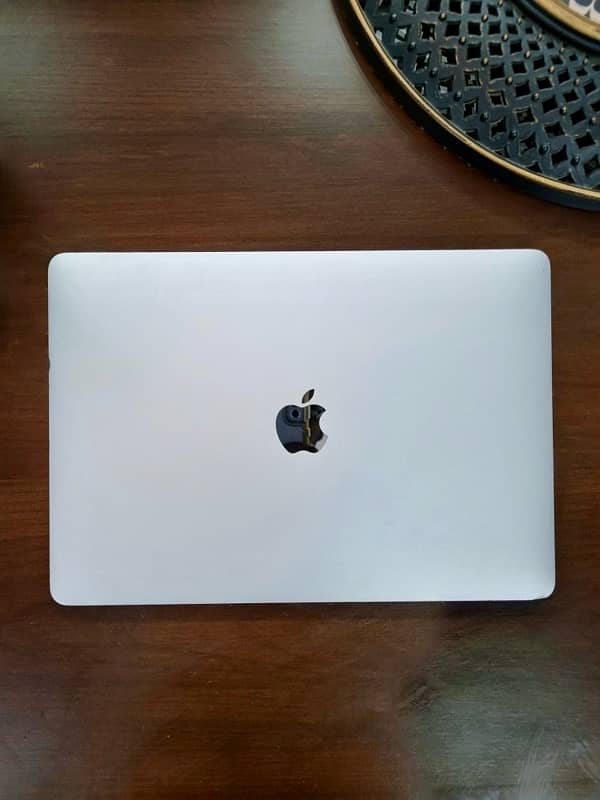 2020 MacBook Air - 8/256 0