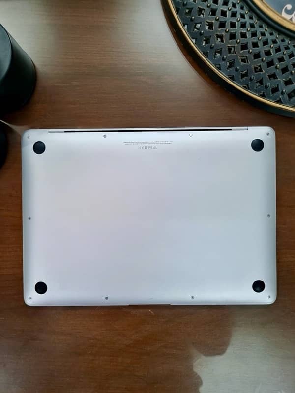 2020 MacBook Air - 8/256 5