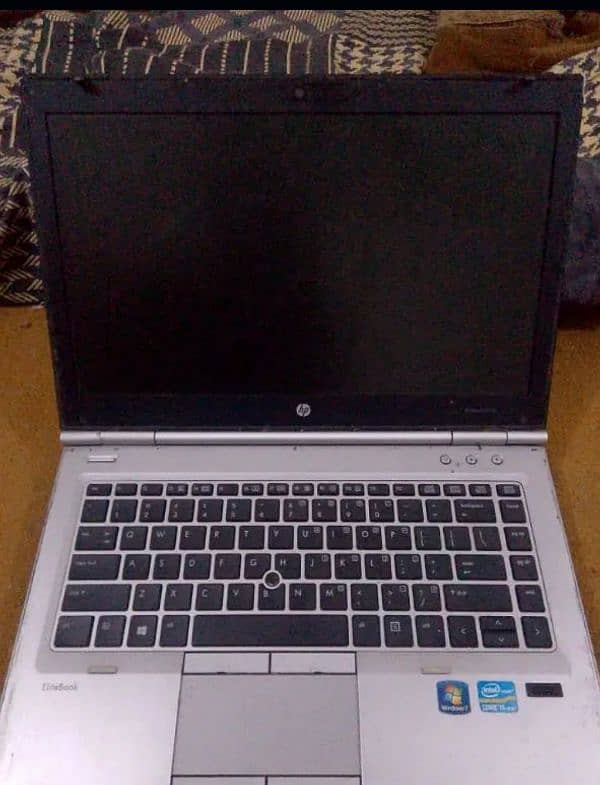 Hp Laptop exchange with good mobile 1