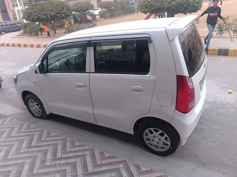 Suzuki Wagon R 2019 5