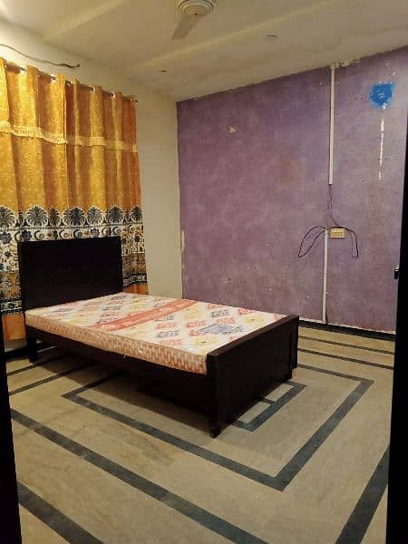 Room For Rent In Alfalah Town Near Lums Dha 0