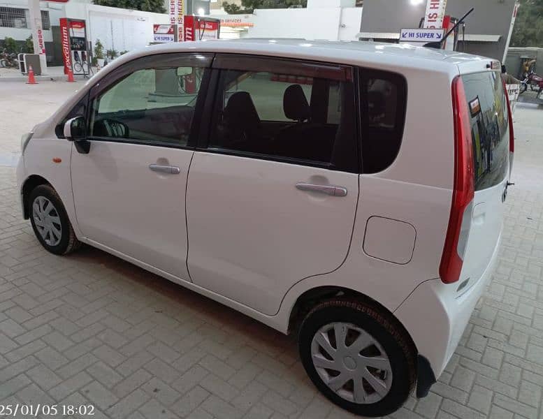 Daihatsu Move 2014 3