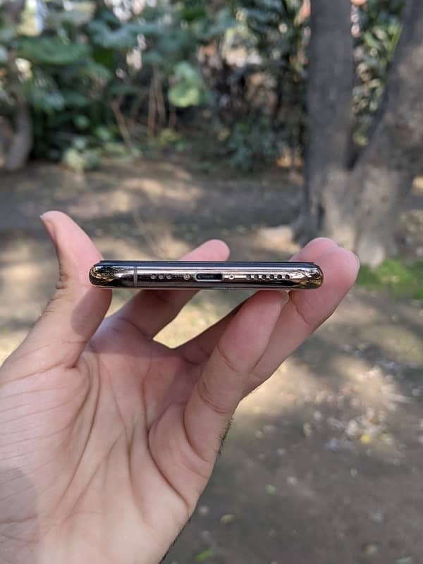 iPhone XS GOLDEN NON PTA 5