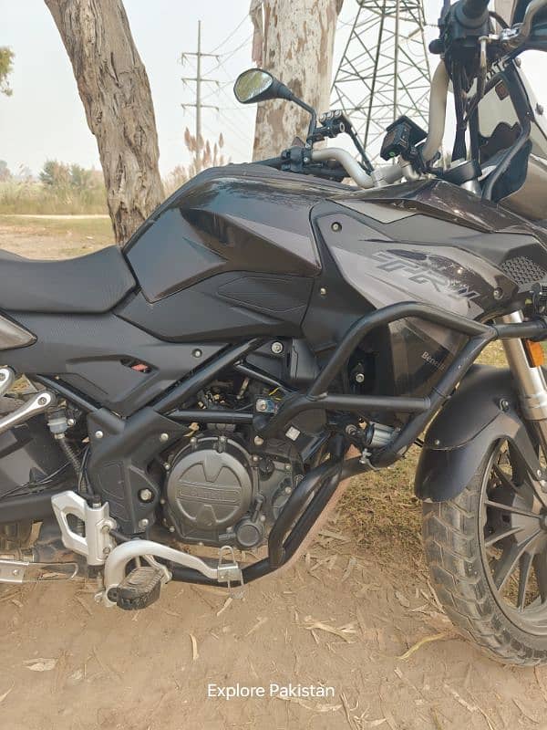 Benelli trk251 best touring Bike 4