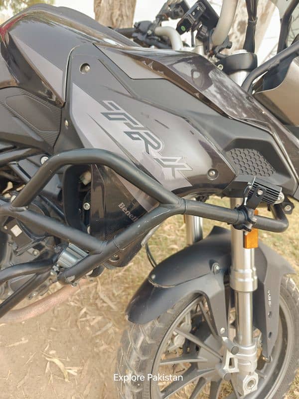 Benelli trk251 best touring Bike 13