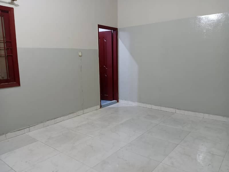 portion for rent in johar have three bed dd 4