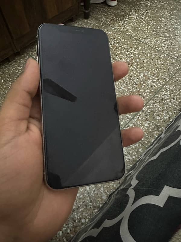 iphone 11 pro 64gb sim working 2