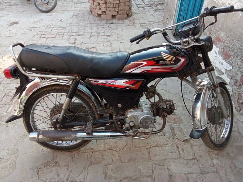 HONDA CD 70 model 2011 3