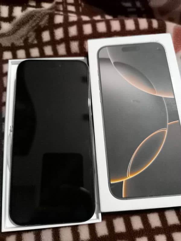 I phone 16 pro max 256 GB noon pta 10/10 1