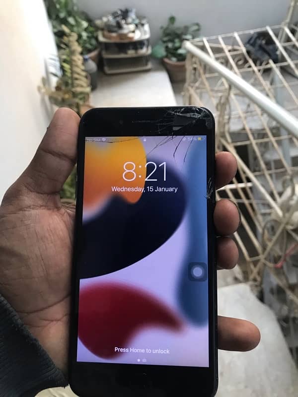 IPhone 7 Plus 128gb sim working 7