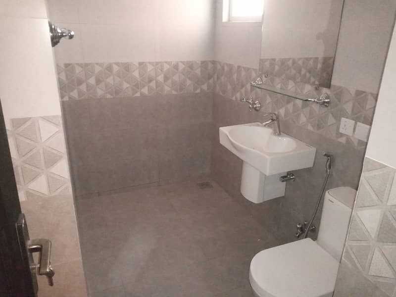 3 Bed Unfurnished Apartment 11