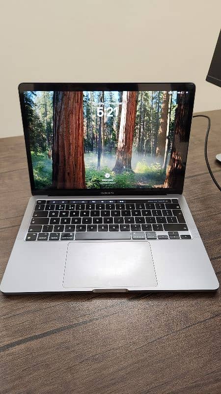 MacBook Pro M2 13-inch 8GB RAM 256GB SSD (2022) 4