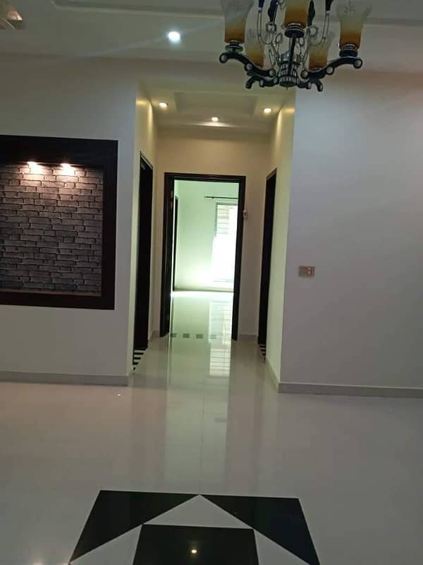 10 Marla House For Rent In Bahria Town Lahore. 14