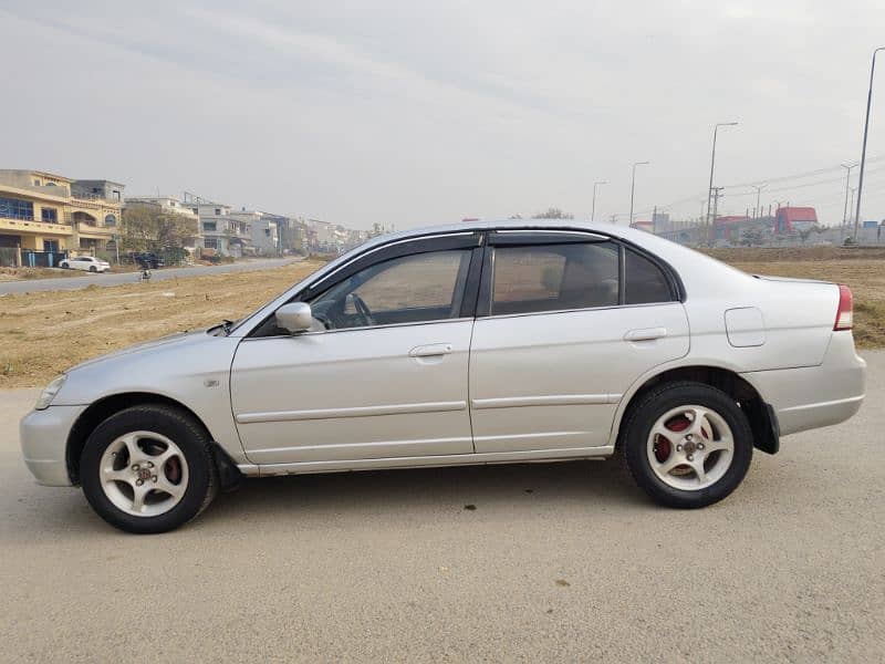 Honda Civic EXi 2002 1